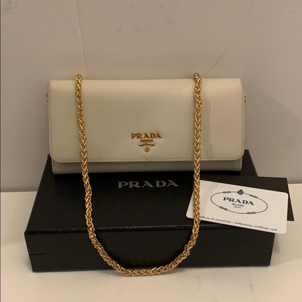 SOLD Prada saffiano long wallet - Picture 1 of 10